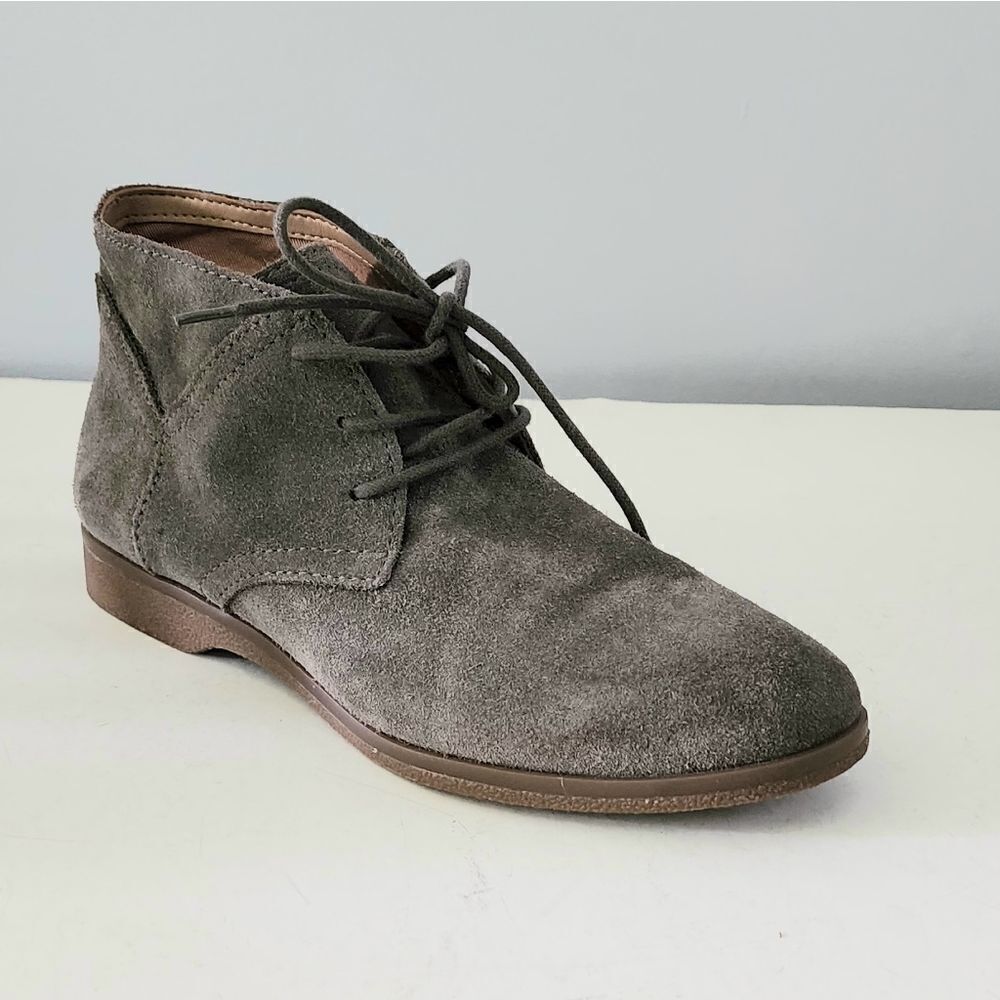 Franco Sarto bootie women's size 8 gray suade